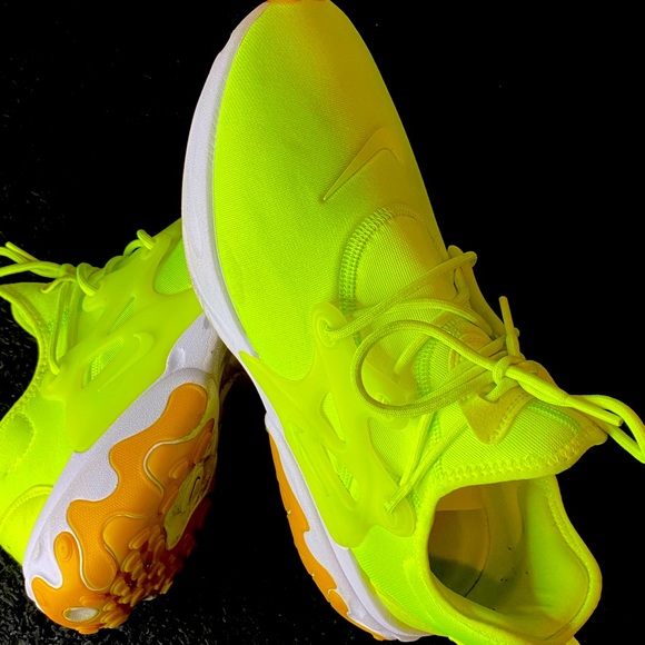 nike react presto volt gum